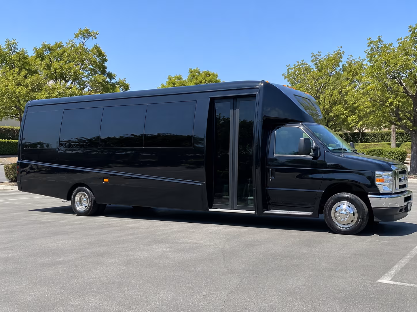 bachelorette and birthday party buses in wilmington nc