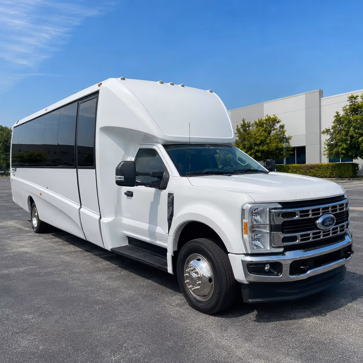 bus rentals for bands and performers touring through wilmington