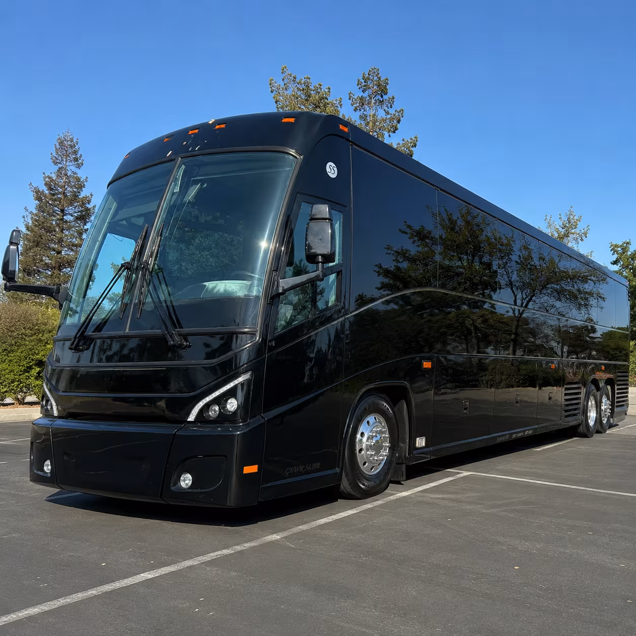 charter bus rentals for corporate groups flying into ilm