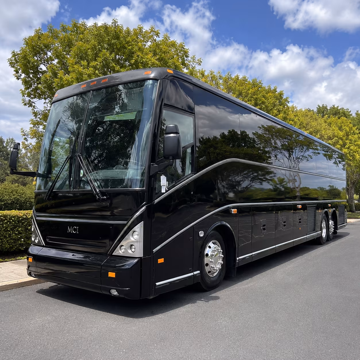 shuttle buses for wilmington business parks and office campuses