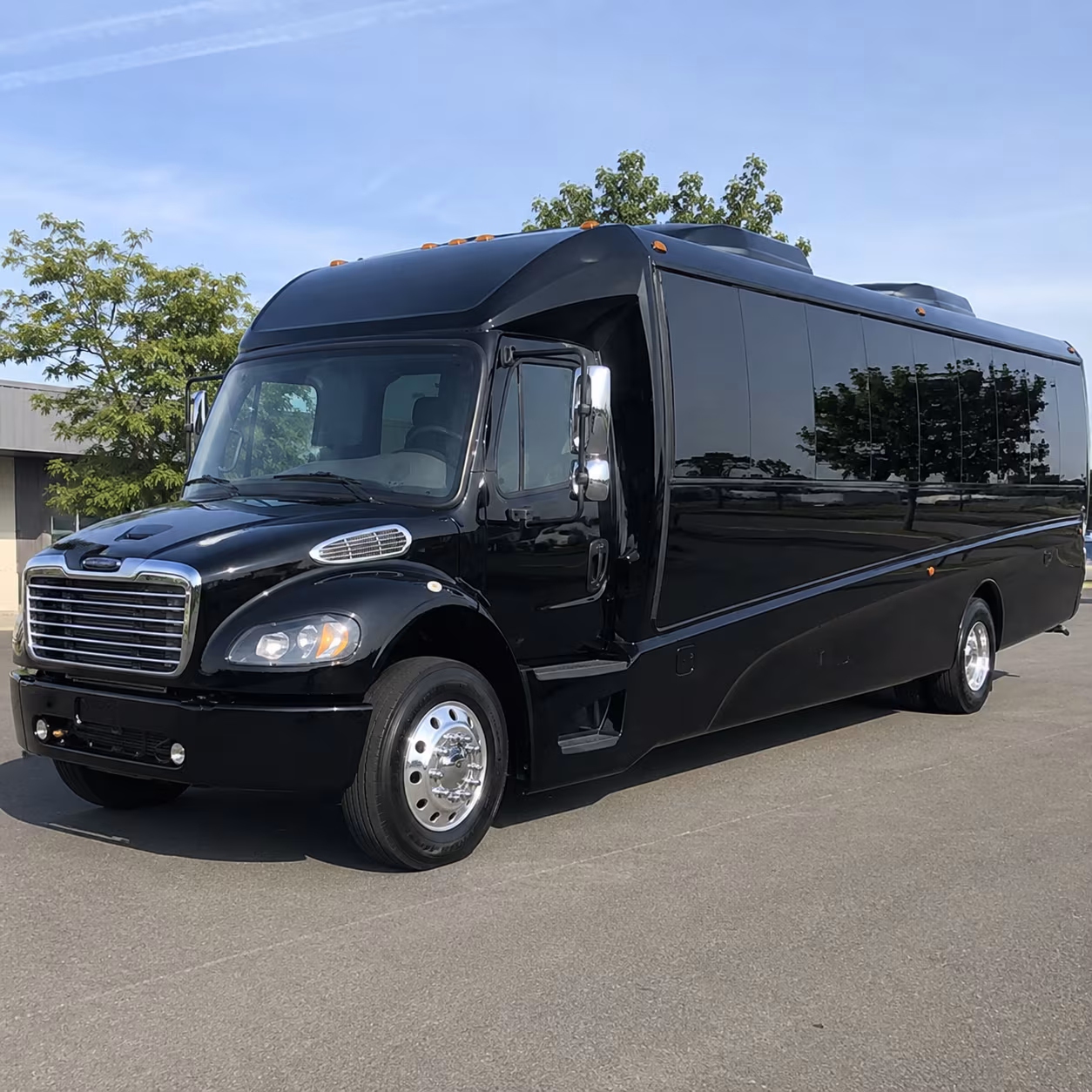 wilmington 25 passenger minibus